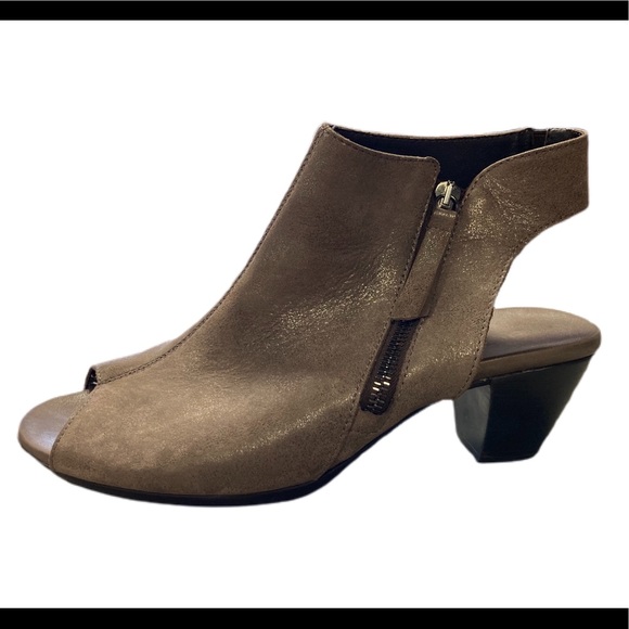 Munro Bootie Sandal 9.5 Leather Brown Metallic
